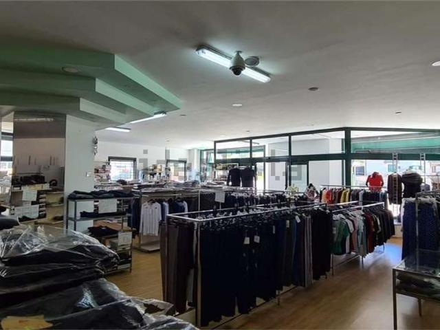 Locale Commerciale in vendita a Collazzone, Umbria
