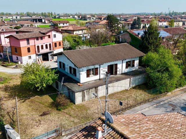 Capannone in vendita a Trenzano, Lombardia