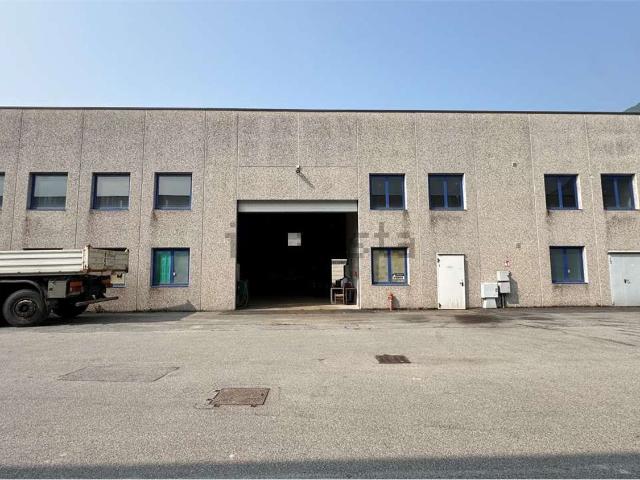 Capannone in vendita a Bannio Anzino, Piemonte