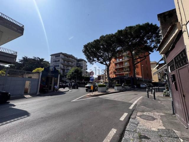 Capannone in vendita a Rione Costantinopoli, Aversa