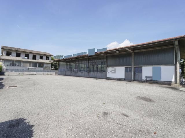 Capannone in vendita a Carvico, Lombardia