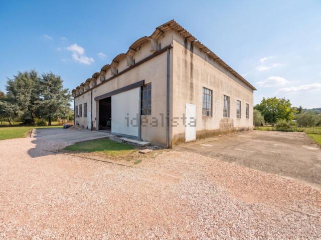 Capannone in vendita a Crosara di Breganze, Breganze