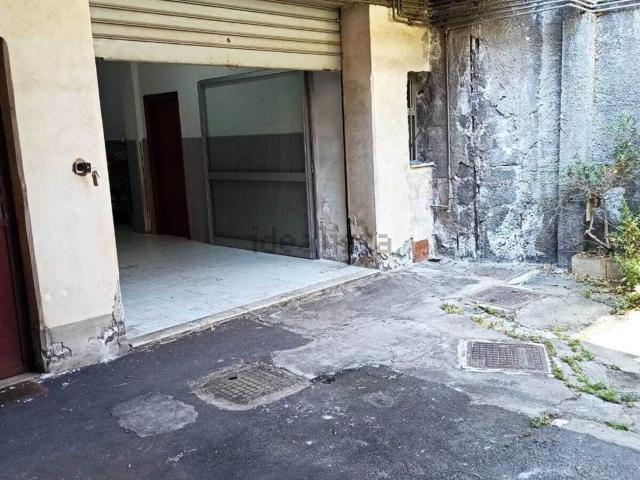 Capannone in vendita a Morgioni, Valverde
