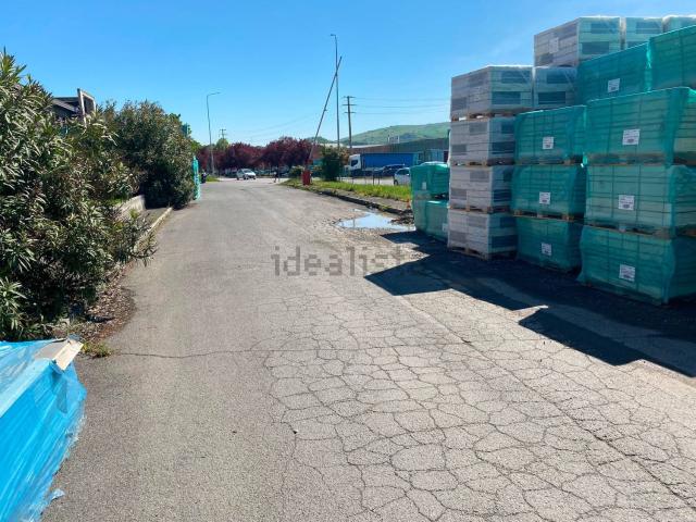 Capannone in vendita a Unione dei comuni del Distretto Ceramico, Fiorano Modenese