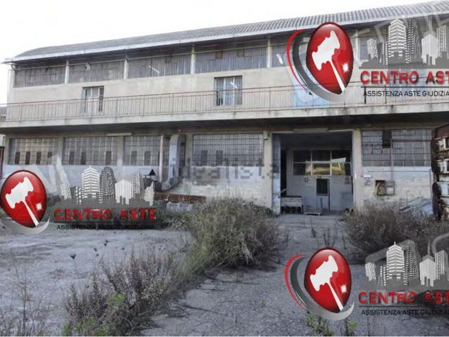 Capannone in vendita a Puglia, Bari