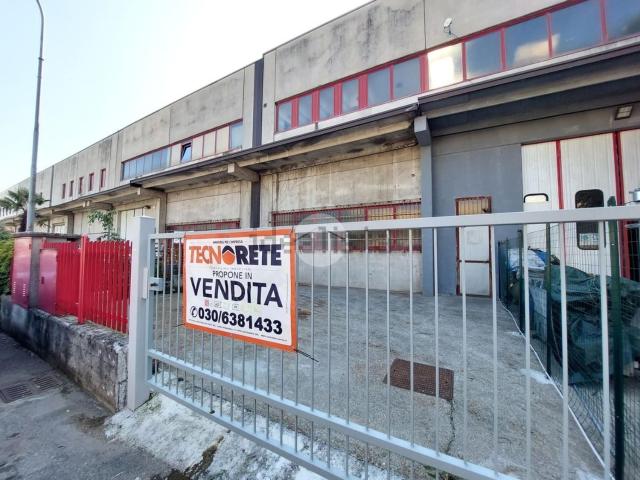 Capannone in vendita a Sale, Gussago