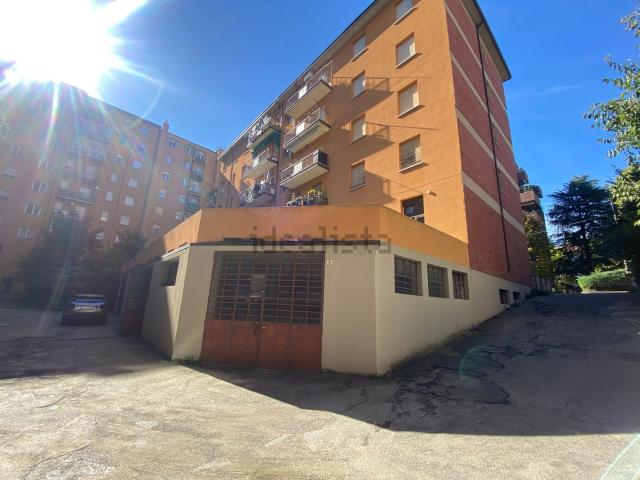 Capannone in vendita a Savena, Bologna