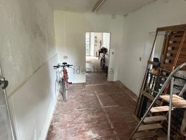 Capannone in vendita a Rione Porto, Marche