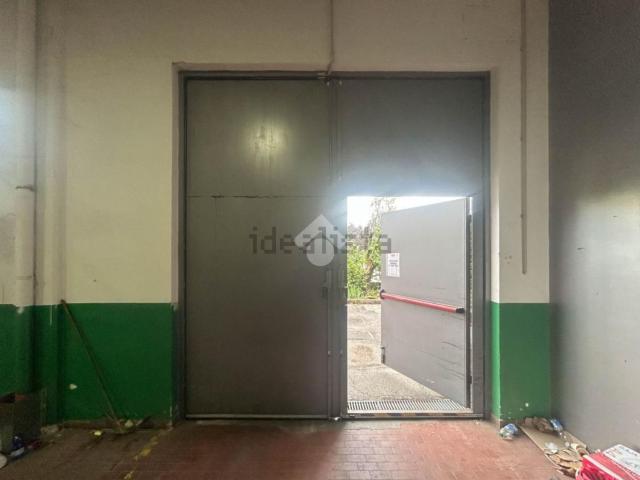 Capannone in vendita a Concorezzo, Monza e della Brianza