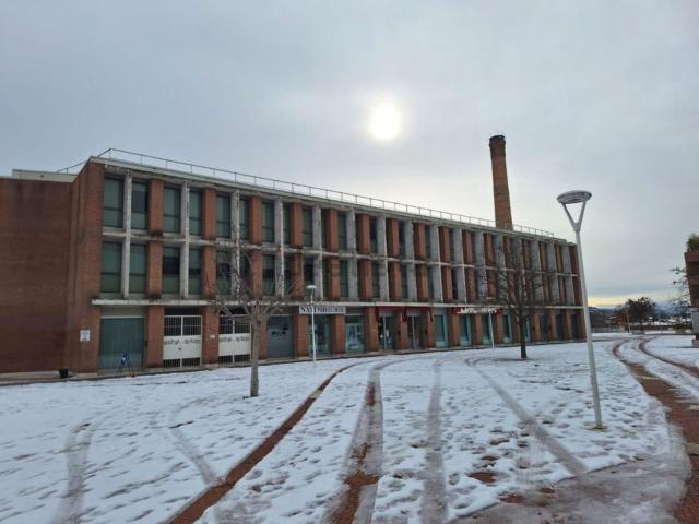 Capannone in vendita a Quartiere Centro Urbano, Cesena