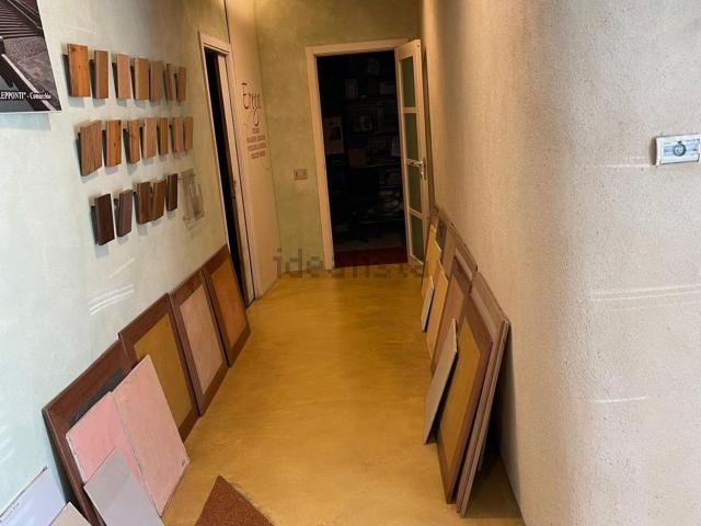 Capannone in vendita a Crocetta-San Lazzaro-Modena Est, Modena