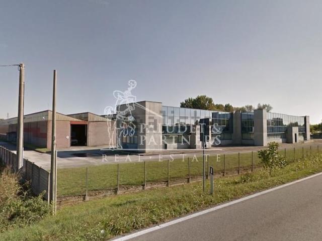 Capannone in vendita a Cordovado, Friuli-Venezia Giulia