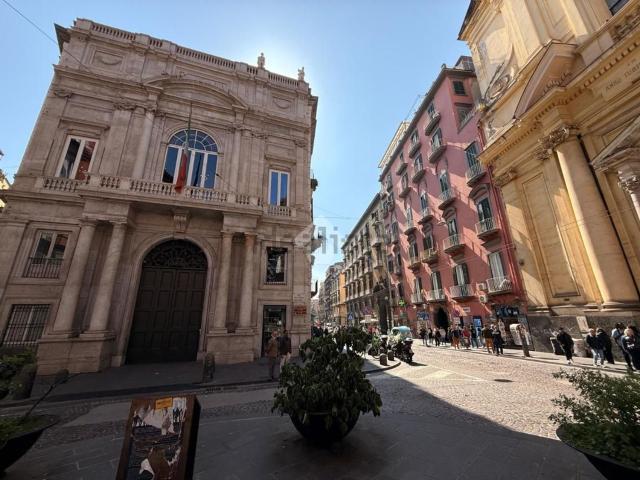 Capannone in vendita a Municipalità 2, Campania