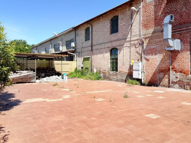 Capannone in vendita a Palazzo, Gossolengo