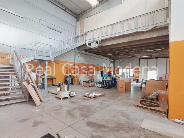 Capannone in vendita a Sant'Anna, Modena