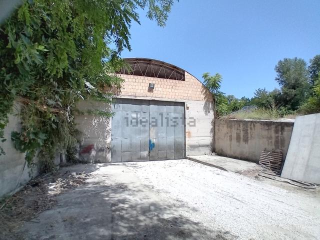 Capannone in vendita a Bolognano, Abruzzo
