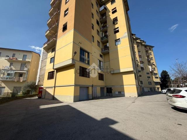 Capannone in vendita a Figline e Incisa Valdarno, Incisa Val D'arno