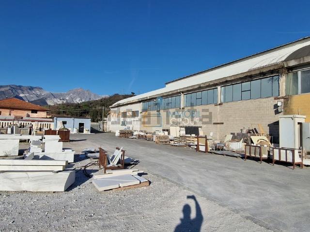 Capannone in vendita a Codupino, Marina Di Massa