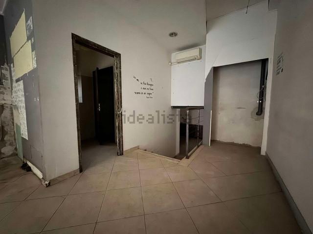 Capannone in vendita a Centro, Poggibonsi