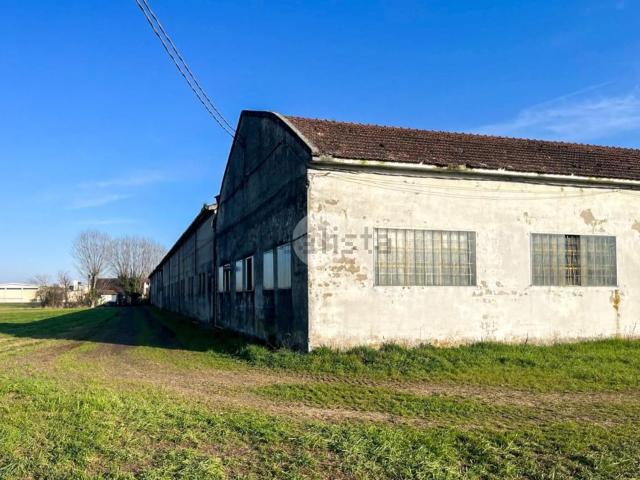 Capannone in vendita a Marmirolo, Lombardia