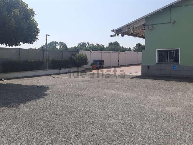 Capannone in vendita a Piemonte, Novara