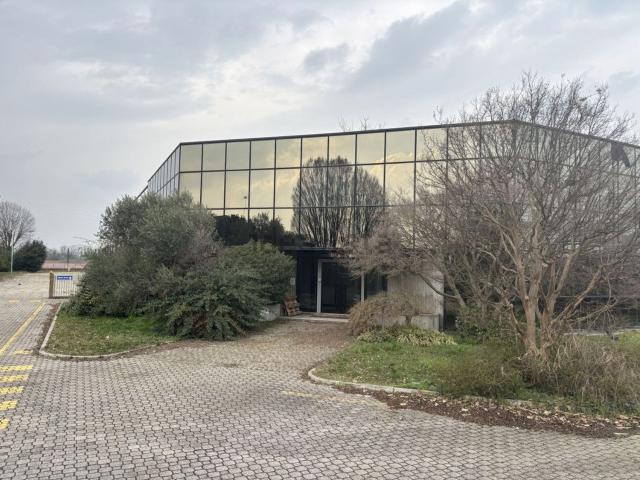 Capannone in vendita a Ospedaletto di Istrana, Istrana