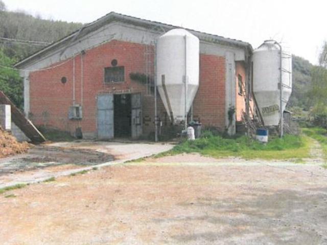 Capannone in vendita a Sant'Antonio (Piasco), Piemonte