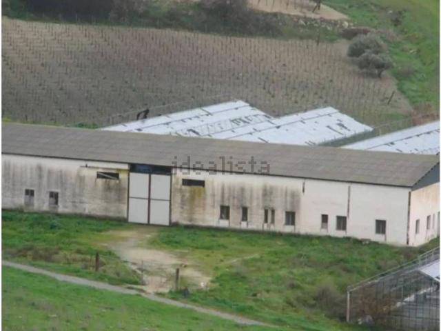Capannone in vendita a Licata, Sicilia
