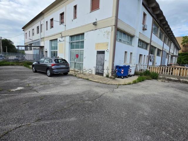 Capannone in vendita a Sant'Ansano, Vinci