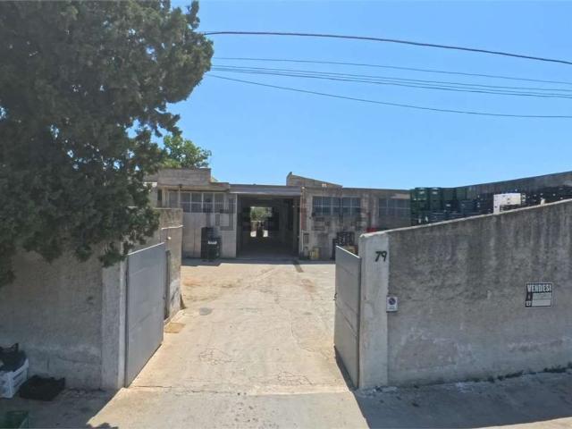 Capannone in vendita a Siracusa, Sicilia