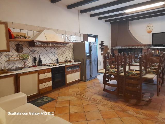 Capannone in vendita a Rivoli Veronese, Veneto