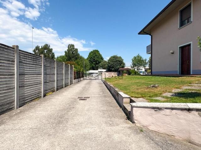 Capannone in vendita a Ghedi, Lombardia