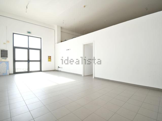Capannone in vendita a Zona industriale di Cagliari, Casteddu/Cagliari