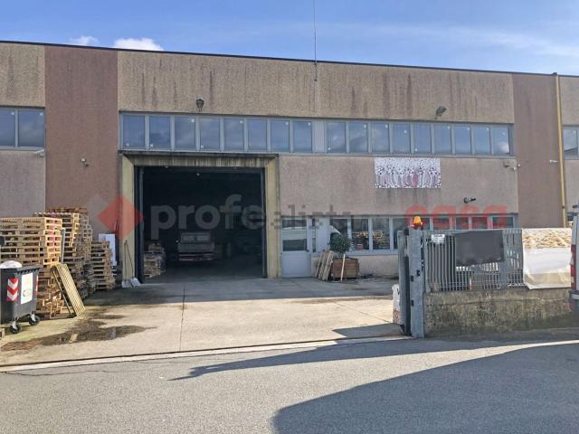 Capannone in vendita a Piemonte, Novara