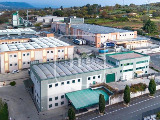 Capannone in vendita a Zona Industriale Artigianale, Roma Capitale