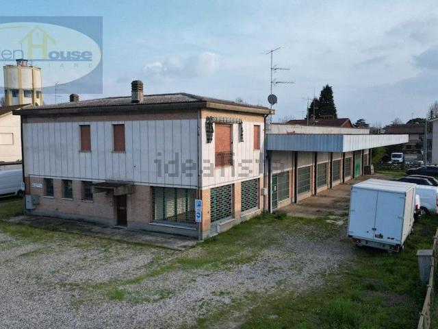 Capannone in vendita a Molinella, Reggio Emilia