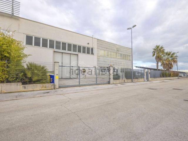 Capannone in vendita a Filippanto' - Vallon Faggiano, Civitanova Marche