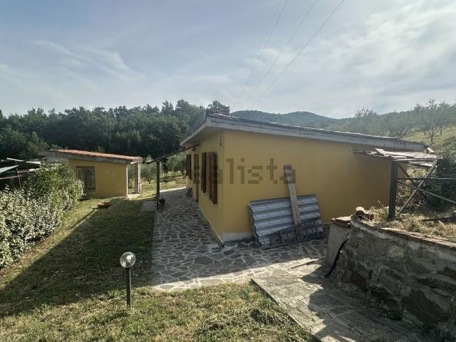 Capannone in vendita a Stentatoio, Pelago