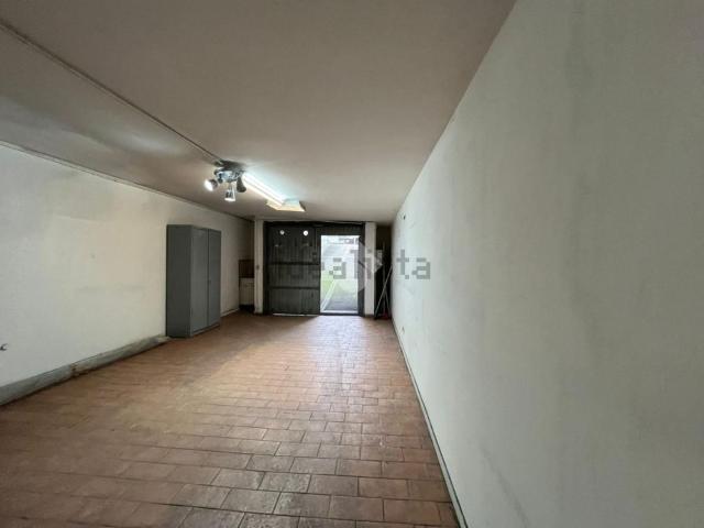 Capannone in vendita a Fontevivo, Reggio Emilia