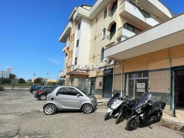 Capannone in vendita a Corigliano-Rossano, Calabria