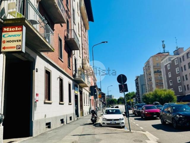 Capannone in vendita a Milano, Tibaldi