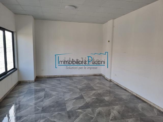 Capannone in vendita a Signa, Toscana