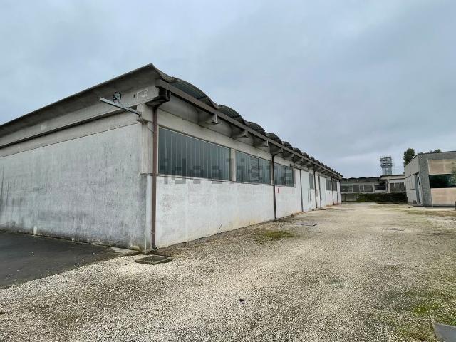Capannone in vendita a Casaleone, Veneto