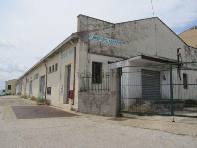 Capannone in vendita a Guglionesi, Molise