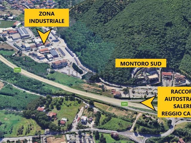 Capannone in vendita a Montoro, Campania