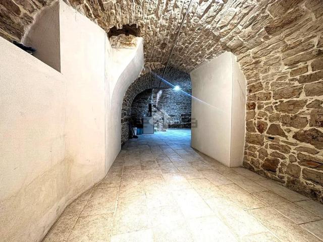 Capannone in vendita a Puglia, Bari