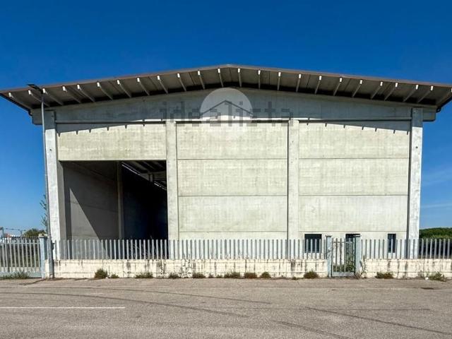 Capannone in vendita a Marmirolo, Lombardia