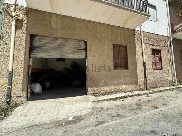 Capannone in vendita a Ribera, Sicilia