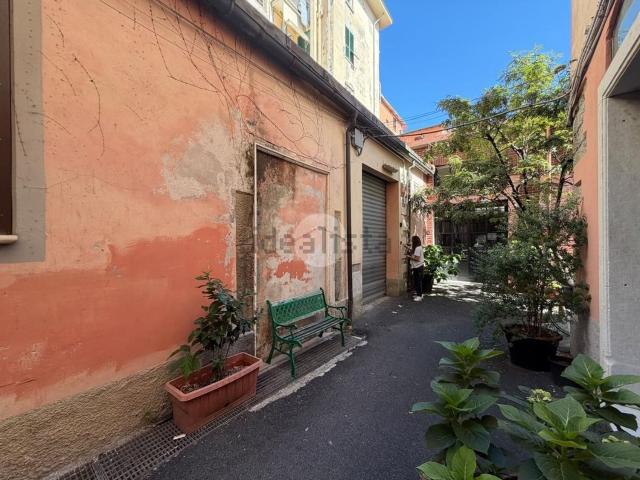 Capannone in vendita a Umberto I, La Spezia