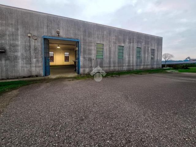 Capannone in vendita a Pavone del Mella, Brescia